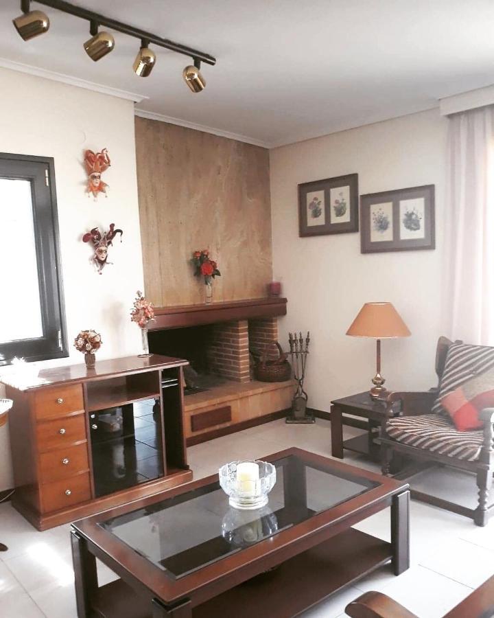 Fantastic Villa, A 5 Minute Drive From The Beach! Athènes Extérieur photo